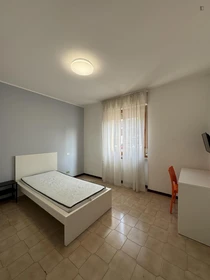 Chambre privée à Via Goffredo Mameli, image 1 de 9