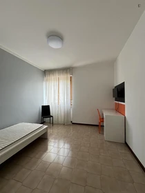 Chambre privée à Via Goffredo Mameli, image 1 de 8