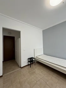 Chambre privée à Via Goffredo Mameli, image 2 de 8