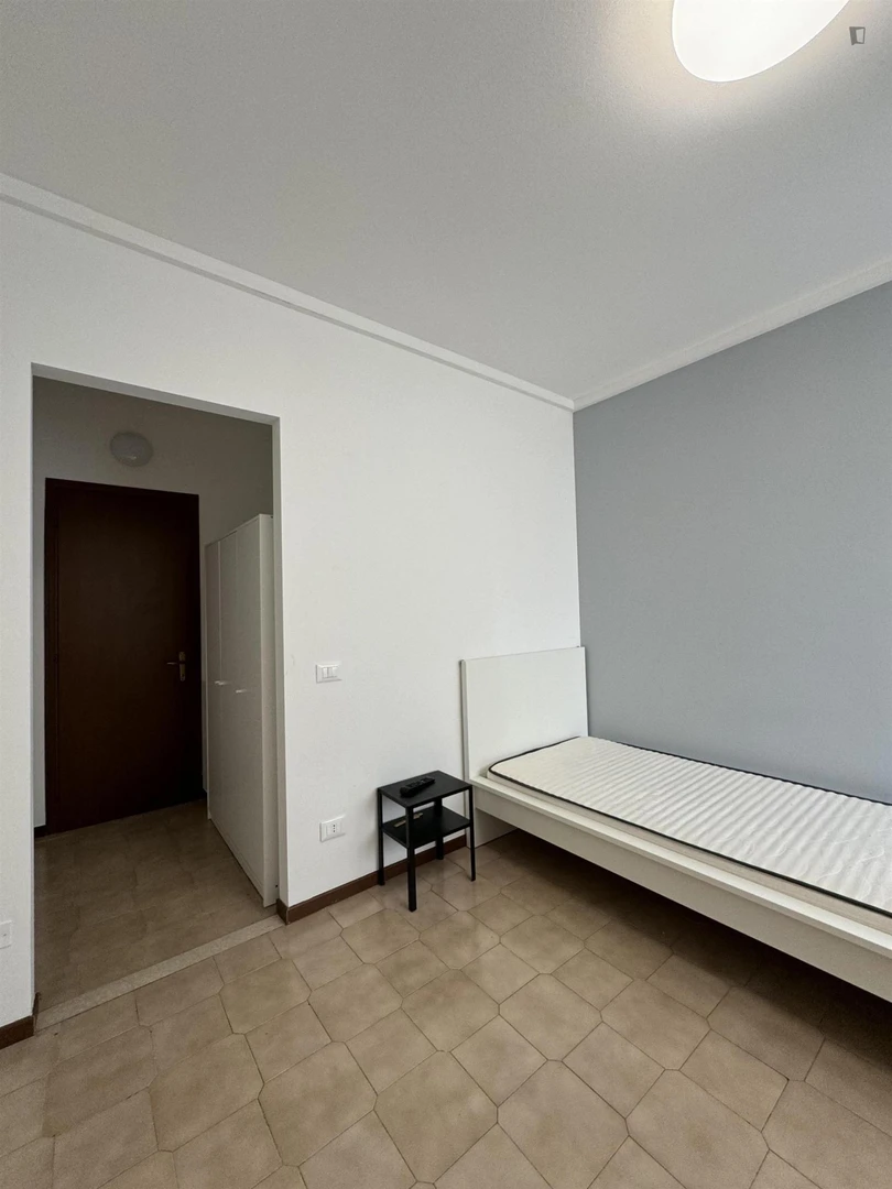 Chambre d'étudiant confortable et spacieuse dans 