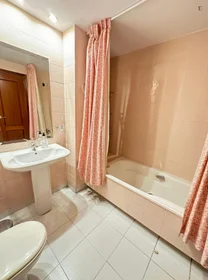 Privatzimmer in der Avenida Salvador Allende, bild 5 von 11