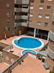 Privatzimmer in der Avenida Salvador Allende, bild 6 von 11