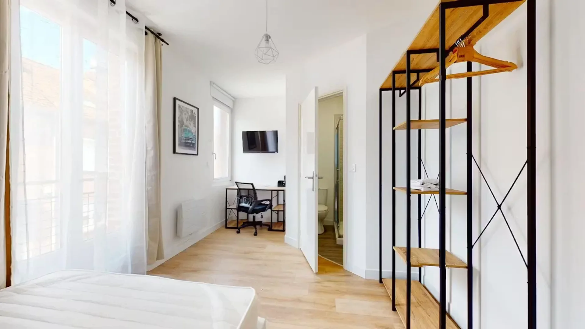 Quarto amigo do estudante em  com comodidades modernas