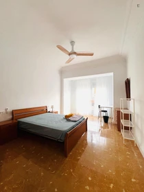 Habitación en alquiler con cama doble Murcia