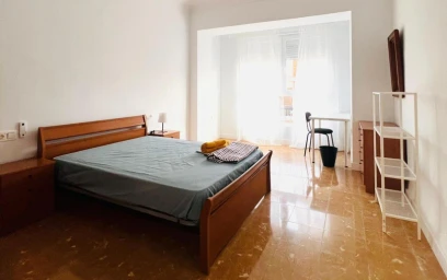 Chambre privée à C. Gral. Martín de la Carrera, image 2 de 16