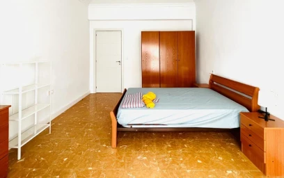 Chambre privée à C. Gral. Martín de la Carrera, image 3 de 16