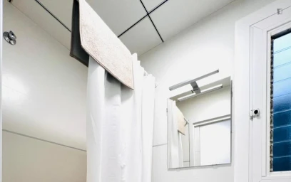 Chambre privée à C. Gral. Martín de la Carrera, image 13 de 16
