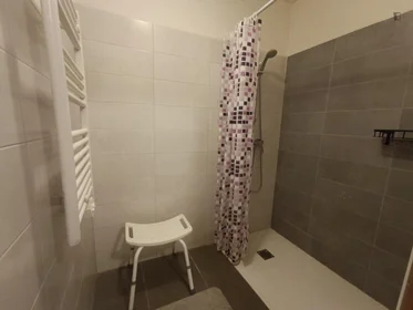 Quarto privado em Av de la Baja Navarra, imagem 12 de 15