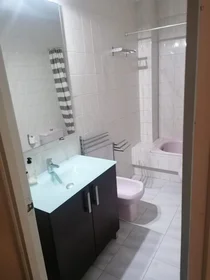 Stanza privata in Avenida Infante Juan Manuel, immagine 14 di 16