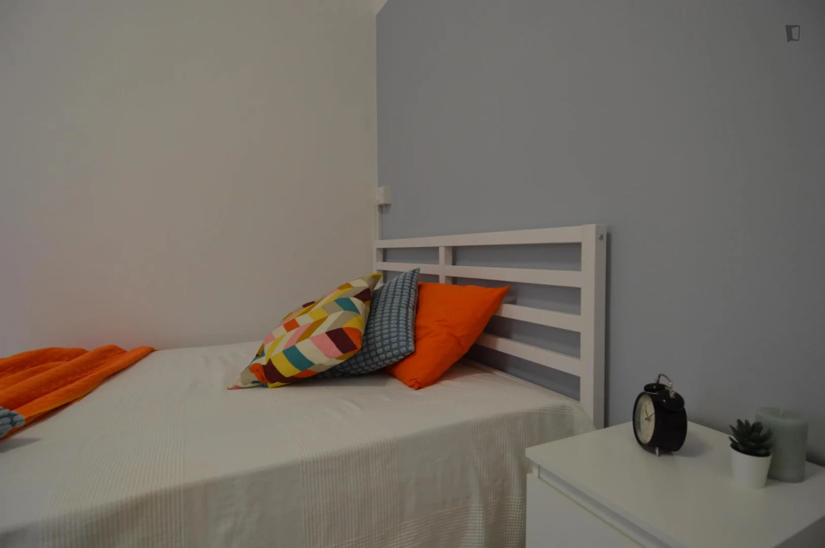 Zimmer in Studentenwohnung in zu vermieten, voll möbliert
