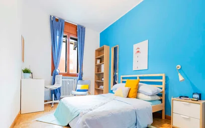 Cheap private room in {area}