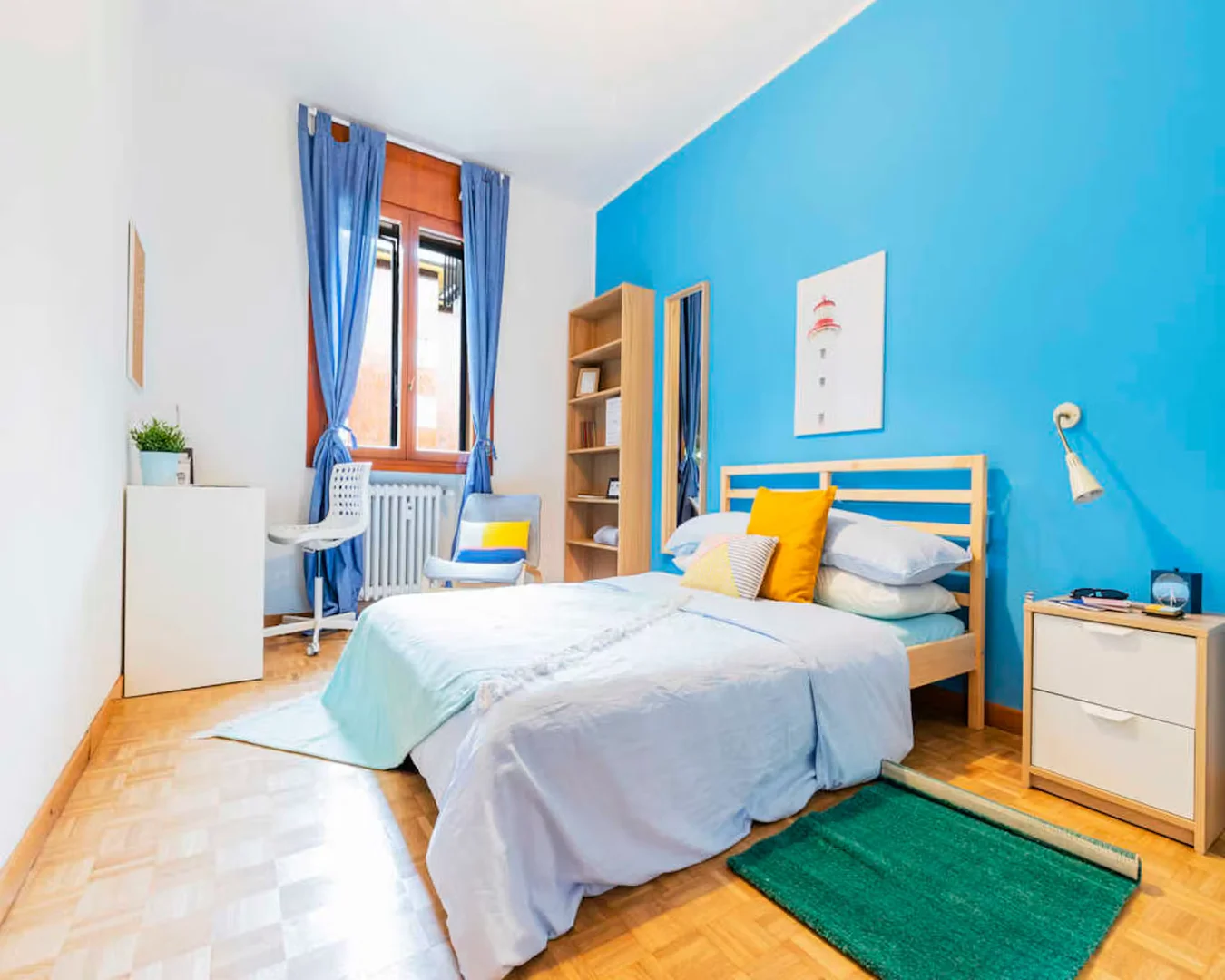 Student-friendly room in  with modern amenities