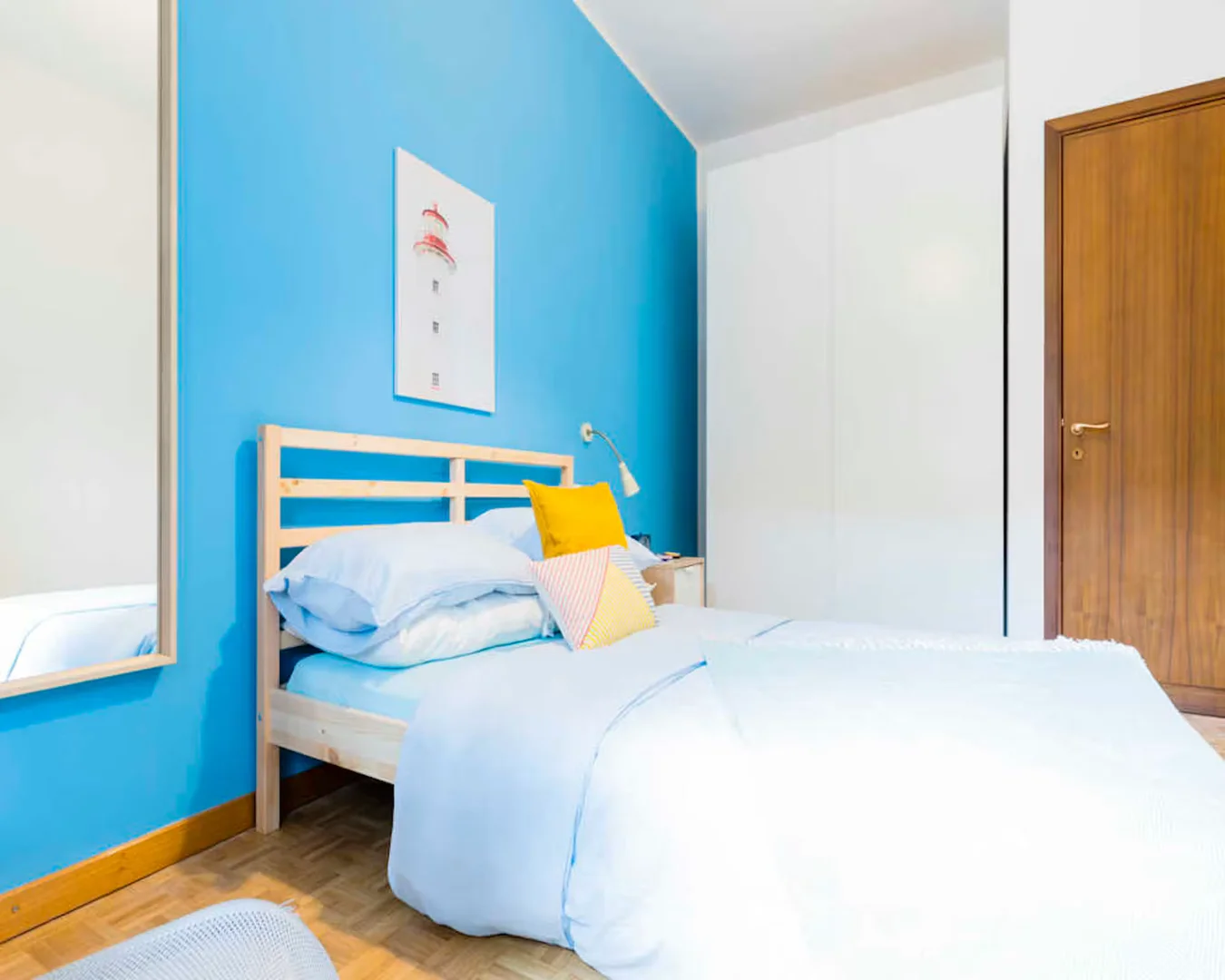 Cozy room for students available in 