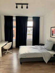 Stanza privata con letto matrimoniale Koln