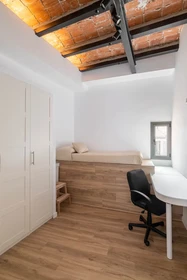 Habitación en alquiler con cama doble Sant-cugat-del-valles