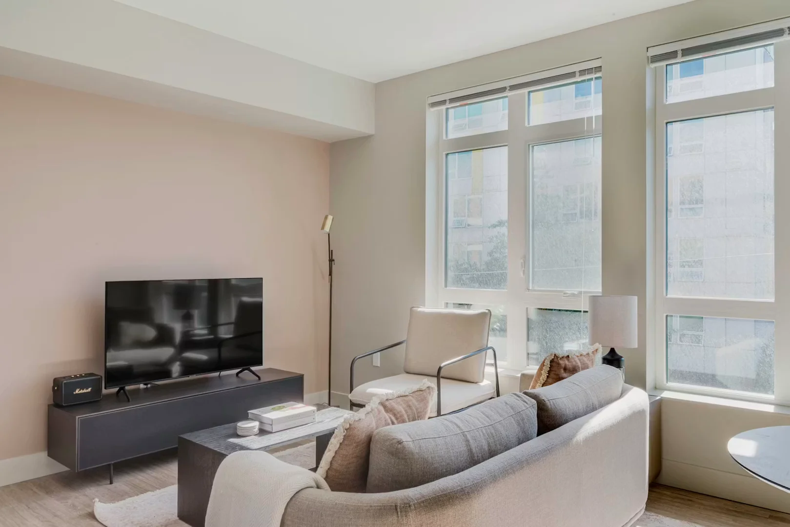 12th Avenue, Minor