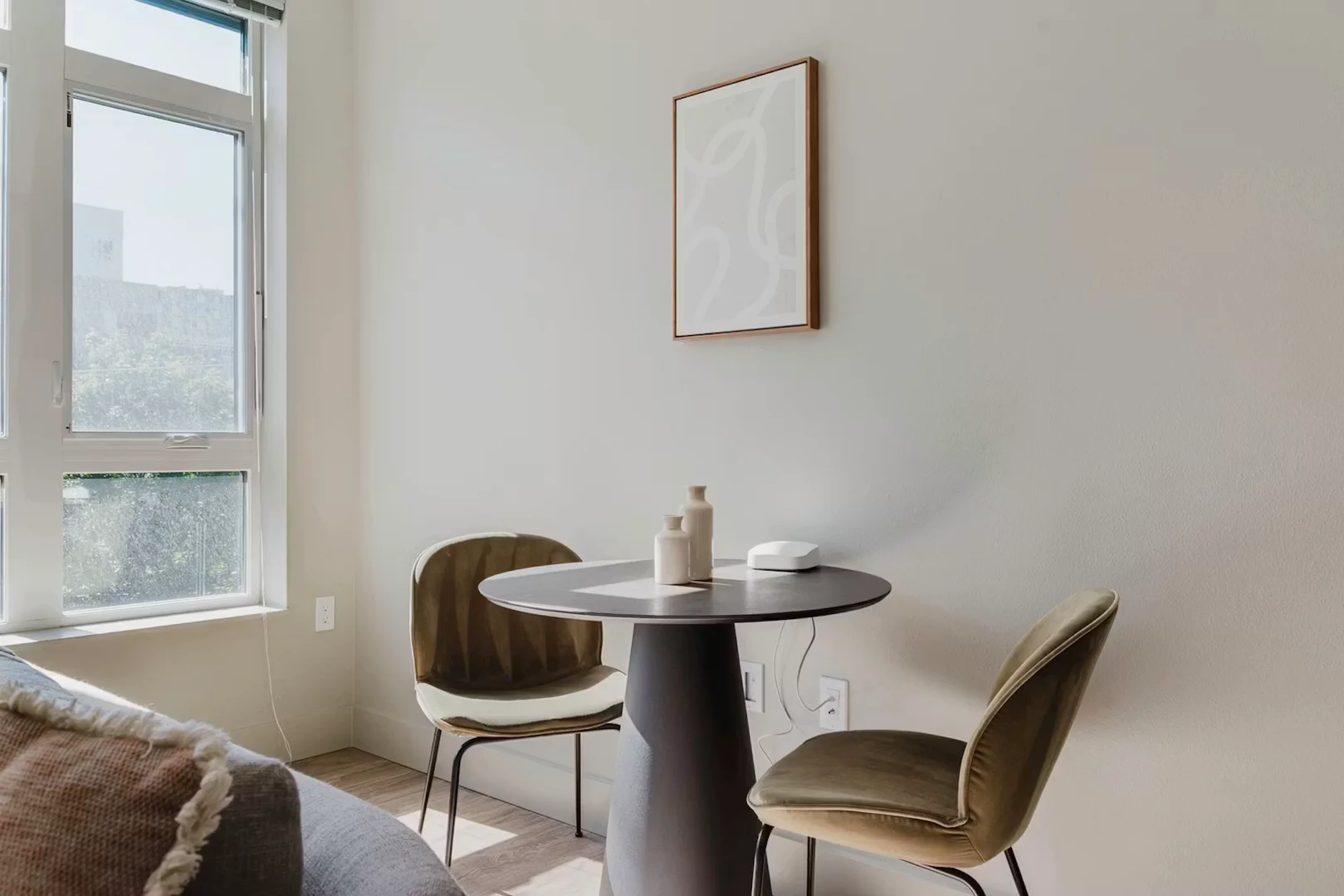12th Avenue, Minor