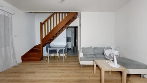 Entire apartment at Rue Jean-Baptiste Carpeaux, Grésilles, image 8 of 10