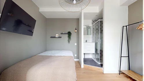 Chambre privée à 25 Av. des Paulines, 63000 Clermont-Ferrand, France, image 3 de 17