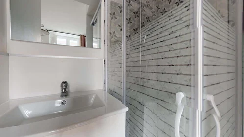 Chambre privée à 25 Av. des Paulines, 63000 Clermont-Ferrand, France, image 7 de 17