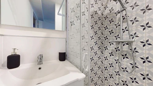Chambre privée à 25 Av. des Paulines, 63000 Clermont-Ferrand, France, image 6 de 16