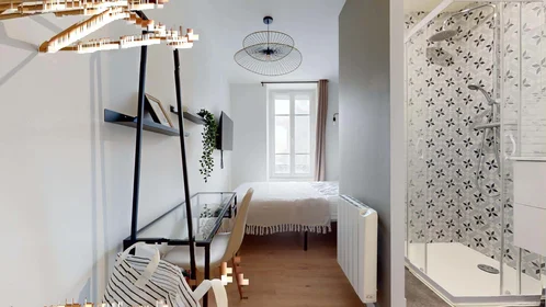 Chambre privée à 25 Av. des Paulines, 63000 Clermont-Ferrand, France, image 1 de 18