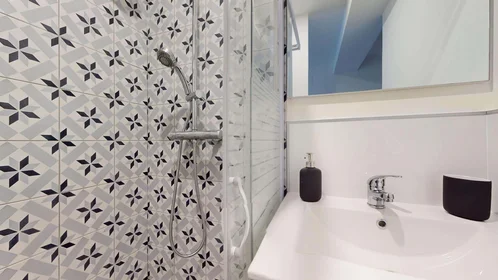 Chambre privée à 25 Av. des Paulines, 63000 Clermont-Ferrand, France, image 7 de 18