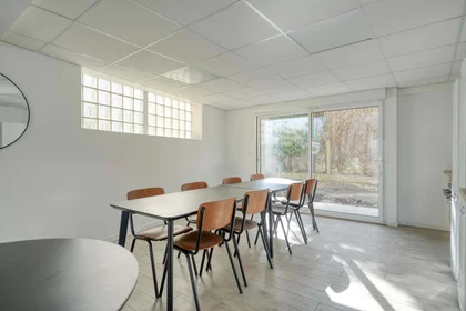 Özel oda konumu 37 Rue du Petit Bois, 94000 Créteil, France, 8 19 görüntüsü