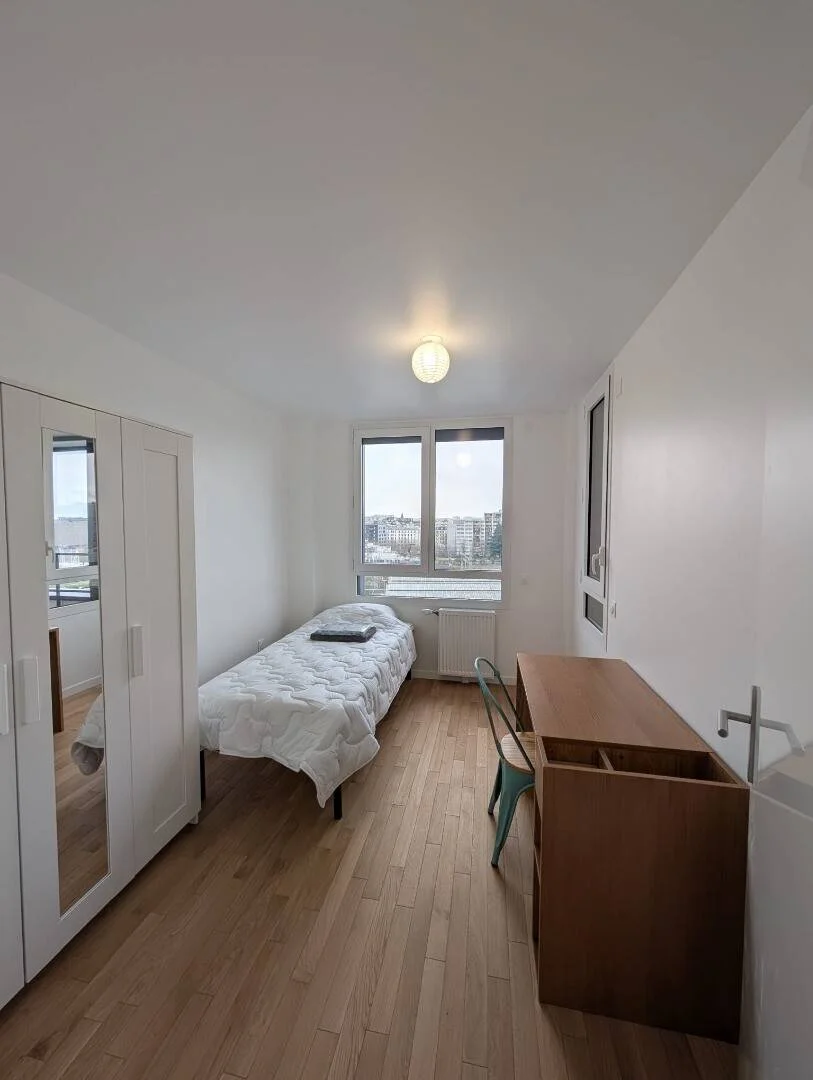 Bezahlbares Zimmer für Studenten mit ausreichender Beleuchtung in 