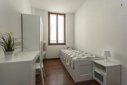 Habitación privada en Via Comune Antico, imagen 1 de 12