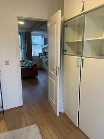 Helles Privatzimmer in Amsterdam