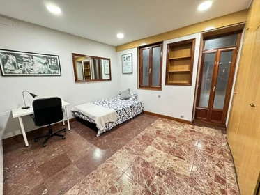 Quarto para alugar ao mês em Bilbao