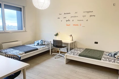 Quarto para alugar ao mês em Milano