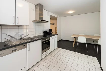 Quarto privado em Weserstraße, Innenstadt I, imagem 3 de 10