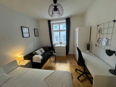 Quarto privado em Ungargasse, Landstraße, imagem 1 de 10