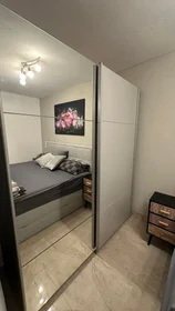 Całe miejsce Bodenseestraße, 270A, obraz 1 10