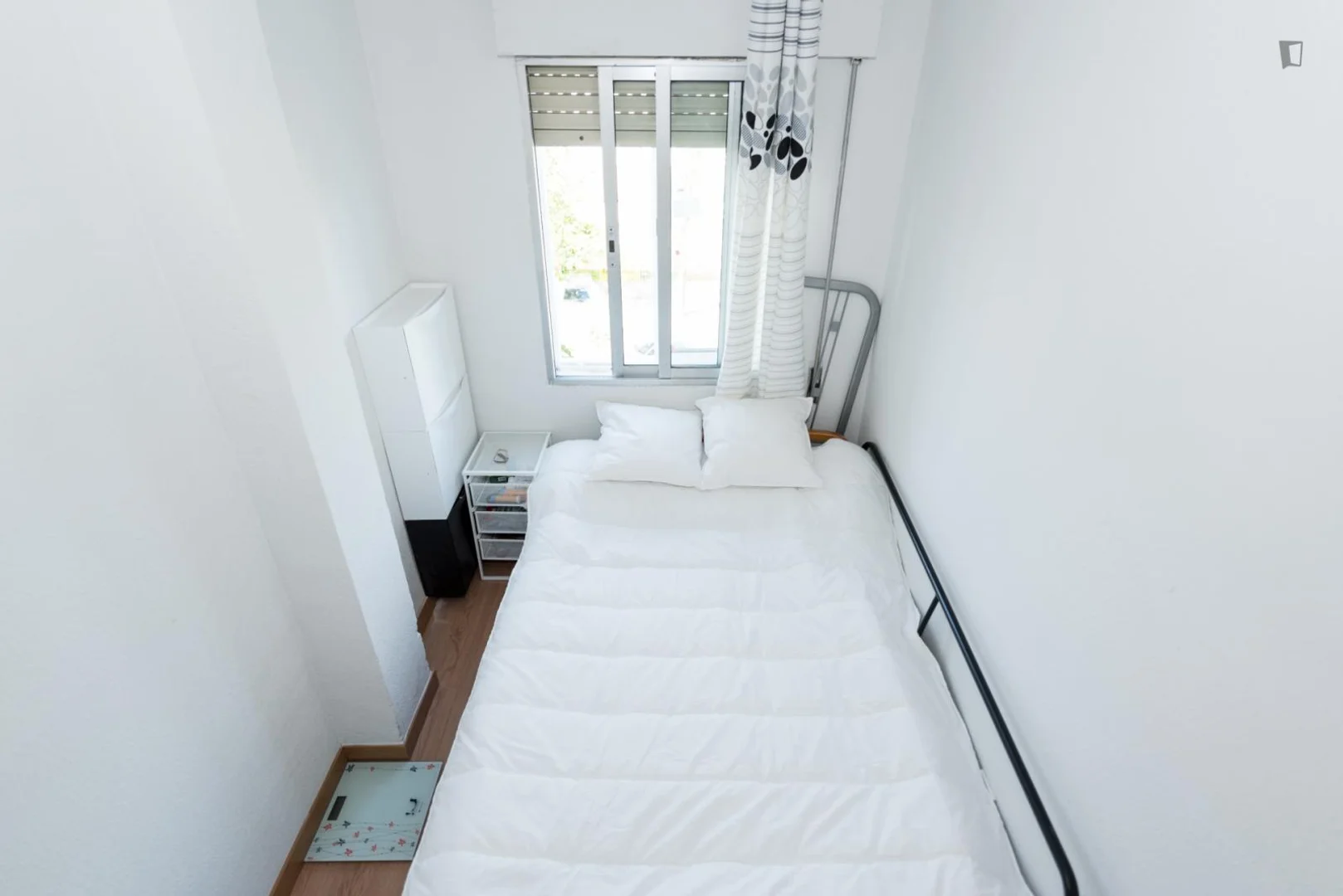 Habitación estudiantil económica con ubicación conveniente en 