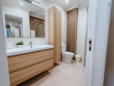 Logement entier à Rua Fernando Santos, image 8 de 28