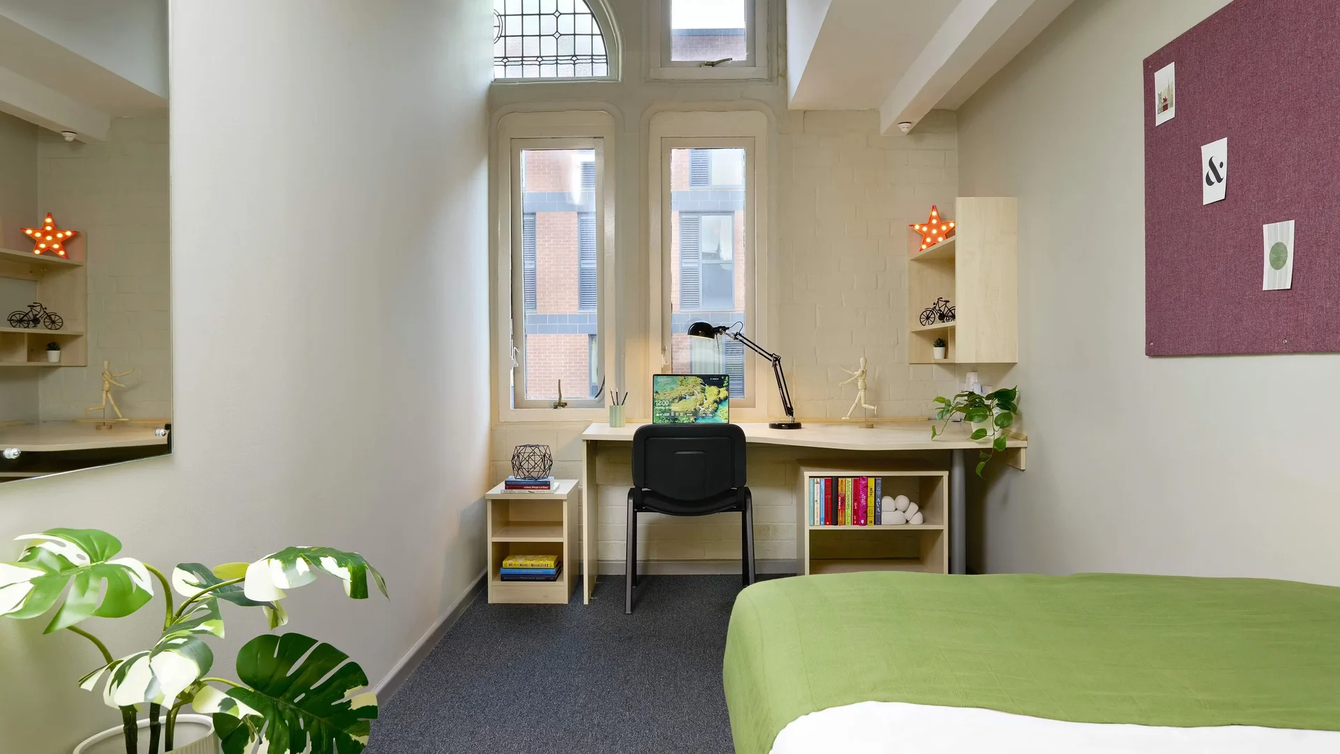 Helles und luftiges Studentenzimmer mit einfachem Zugang zur Universität in 