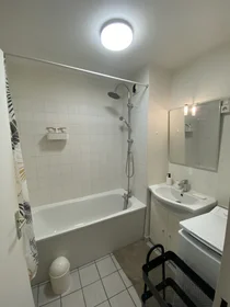 Private room in residence at 7 rue de la Grande Brasserie, image 5 of 6