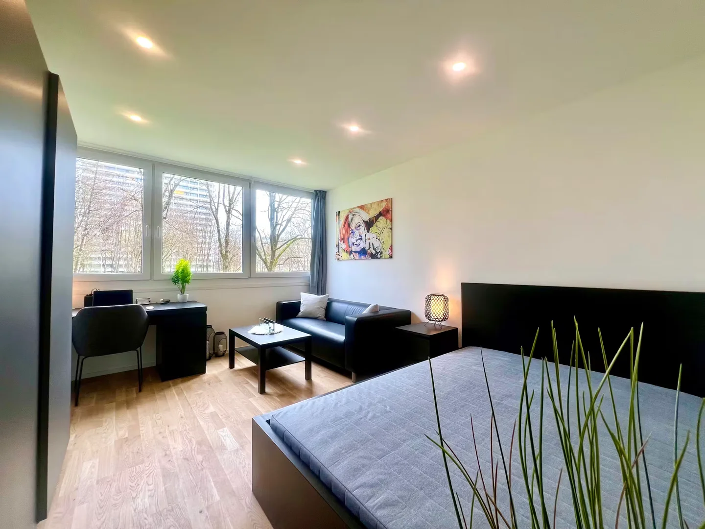 Economical student room with convenient location in 