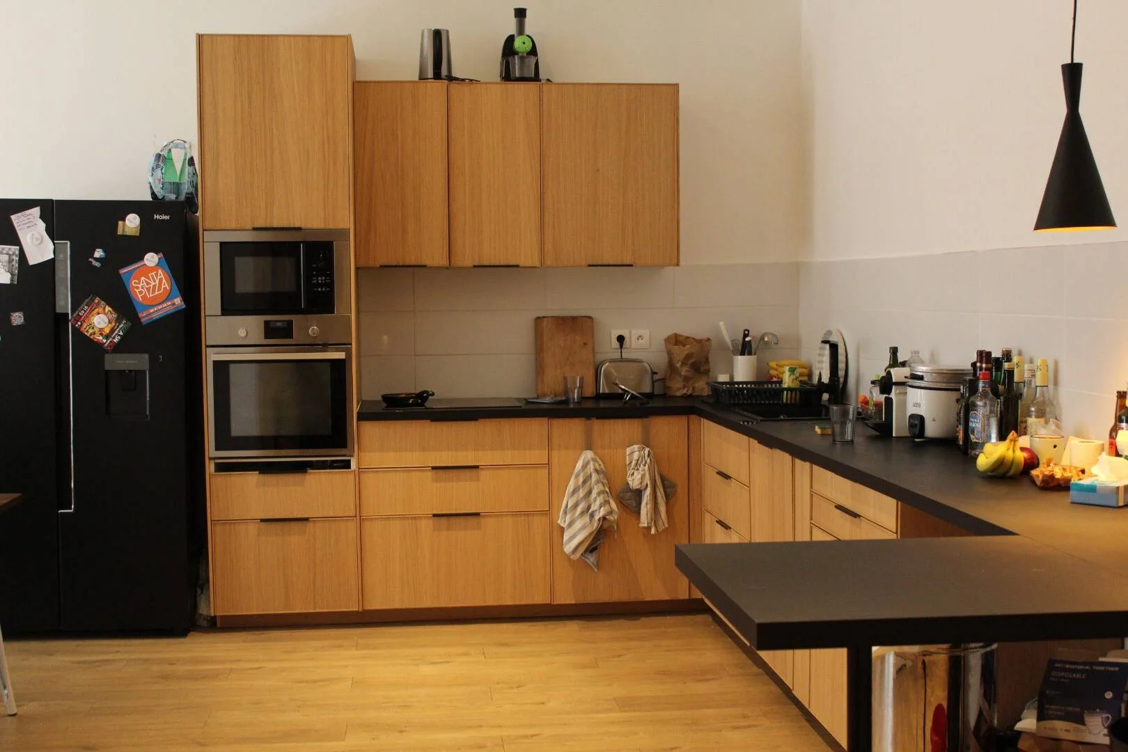 Bright and airy student room with easy university access in 