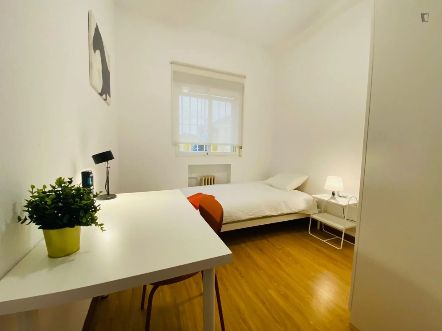 Habitación para estudiantes en  con modernas comodidades
