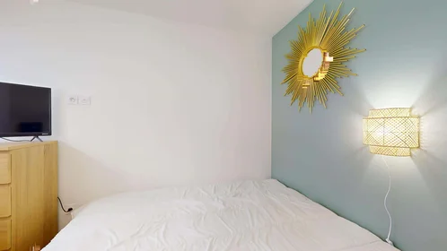 Privatzimmer in der 4 Rue Julia, 13005 Marseille, France, bild 6 von 20