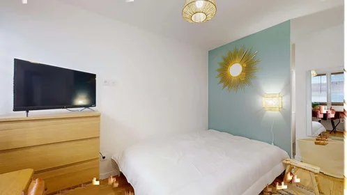 Privatzimmer in der 4 Rue Julia, 13005 Marseille, France, bild 8 von 20
