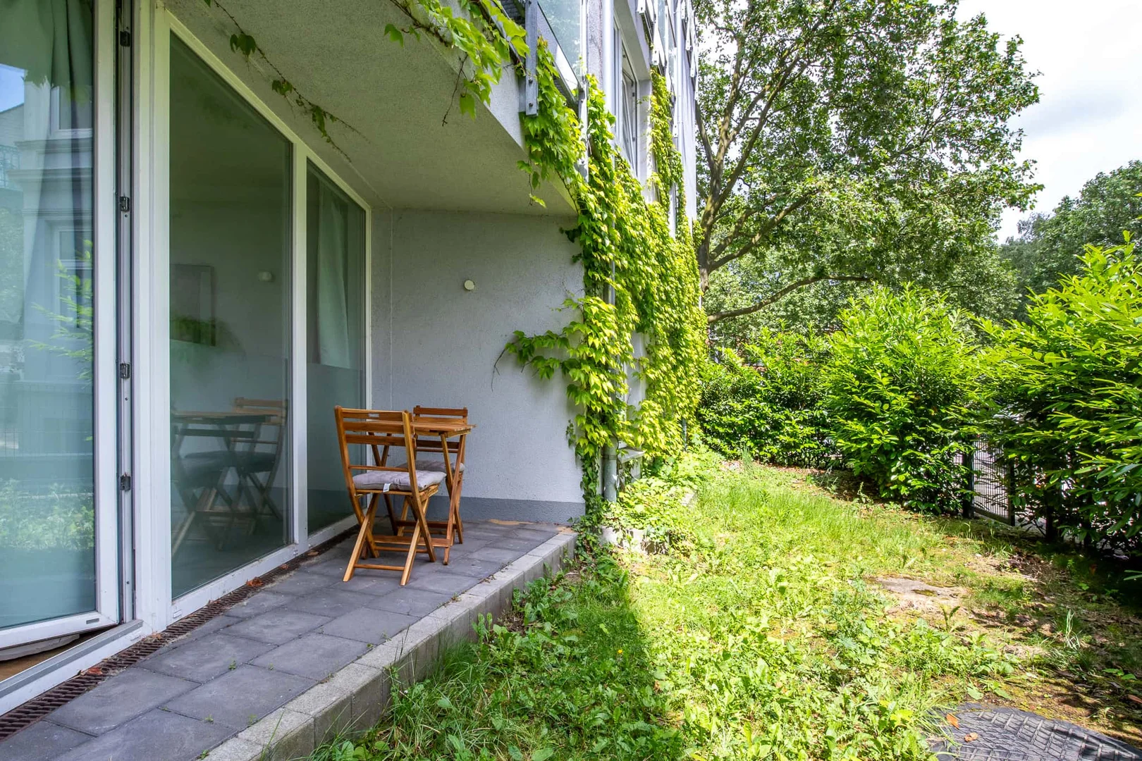 Habitación estudiantil amplia y cómoda en 