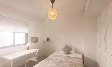 Chambre à louer dans un appartement en colocation à Tarragona