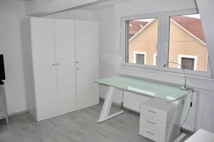 Habitación en alquiler con cama doble Karlsruhe