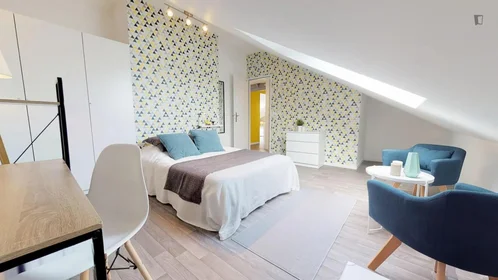 Chambre privée à Rue de Wazemmes, image 1 de 10