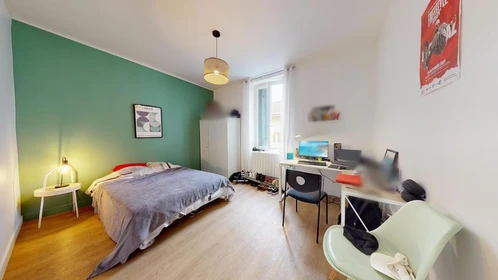 Günstiges Privatzimmer in Villeurbanne